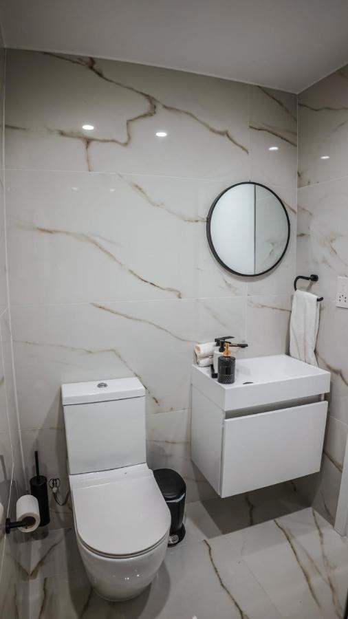 Cosea Living: Seaside Luxury In Harbour 107a Apartment Paphos